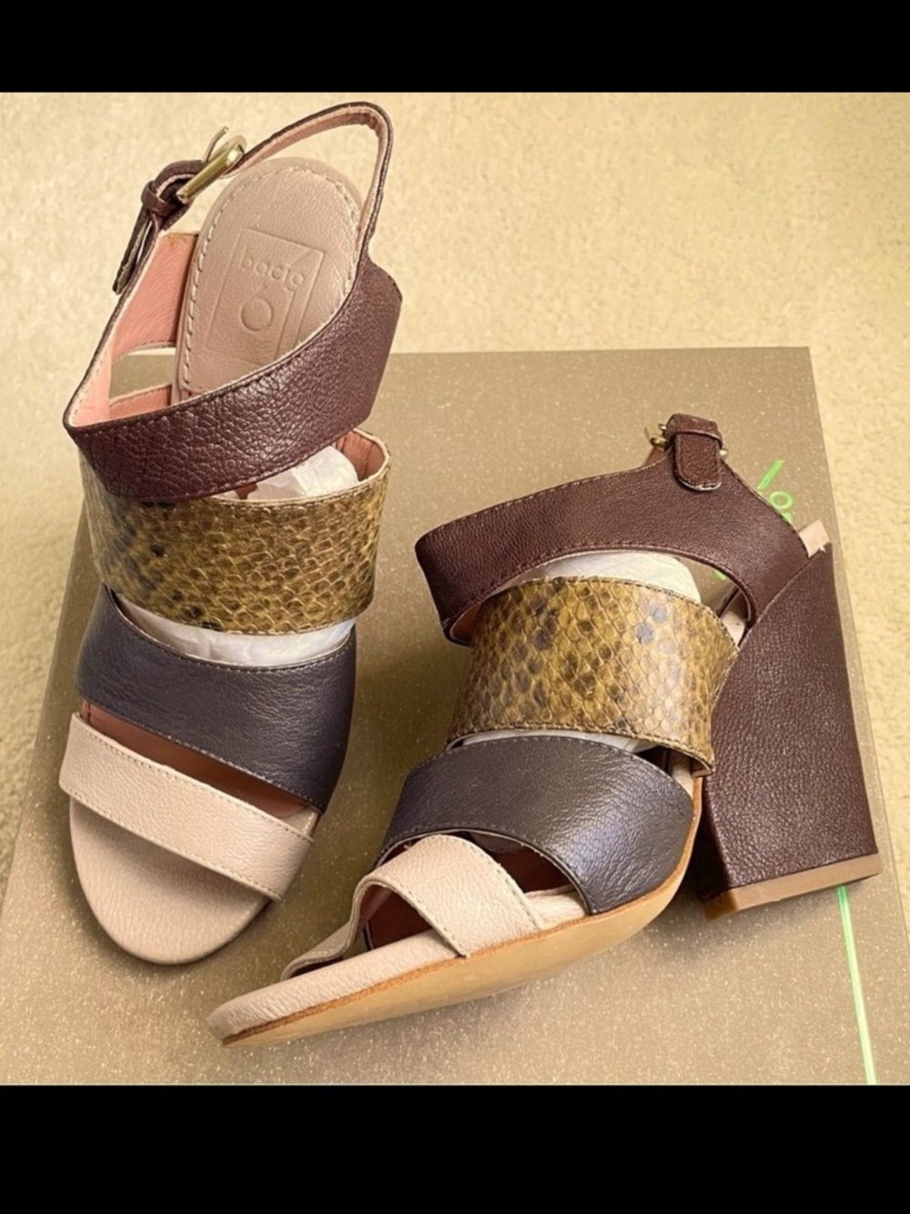 Bacio 61 Bozzolo Multi Tone Wide Strap Leather Snake Wide Heel Open Toe Shoe 6.5